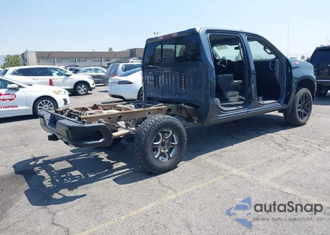 2021 Chevrolet Silverado 1500 4Wd Short Bed Lt Trail Boss from USA, damaged, VIN 1GCPYFED2MZ348292